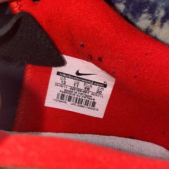 Nike Medio FG US Size 12 Black/Red/White Cleats 442122-061 Year 2011 - Picture 7 of 7